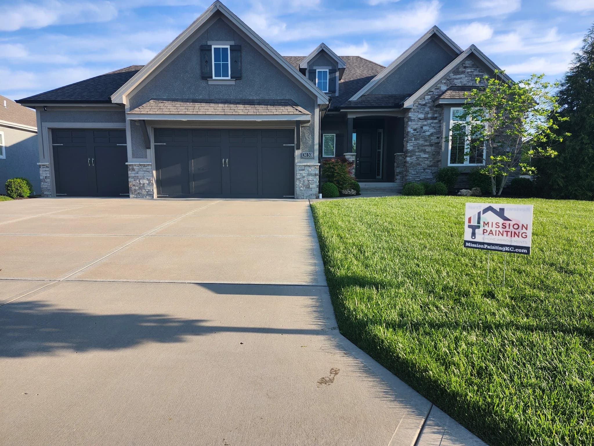 Painting project in Overland Park by Mission Painting β before
